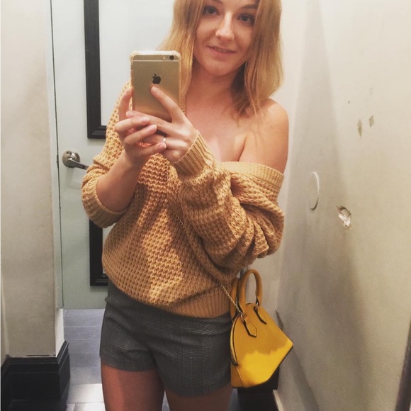 🩷3 for $20🩷 Brown knit oversized sweater - Picture 6 of 7